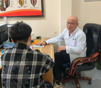 固原市|男科医师高朋磊：守护男性健康，专业男科诊疗